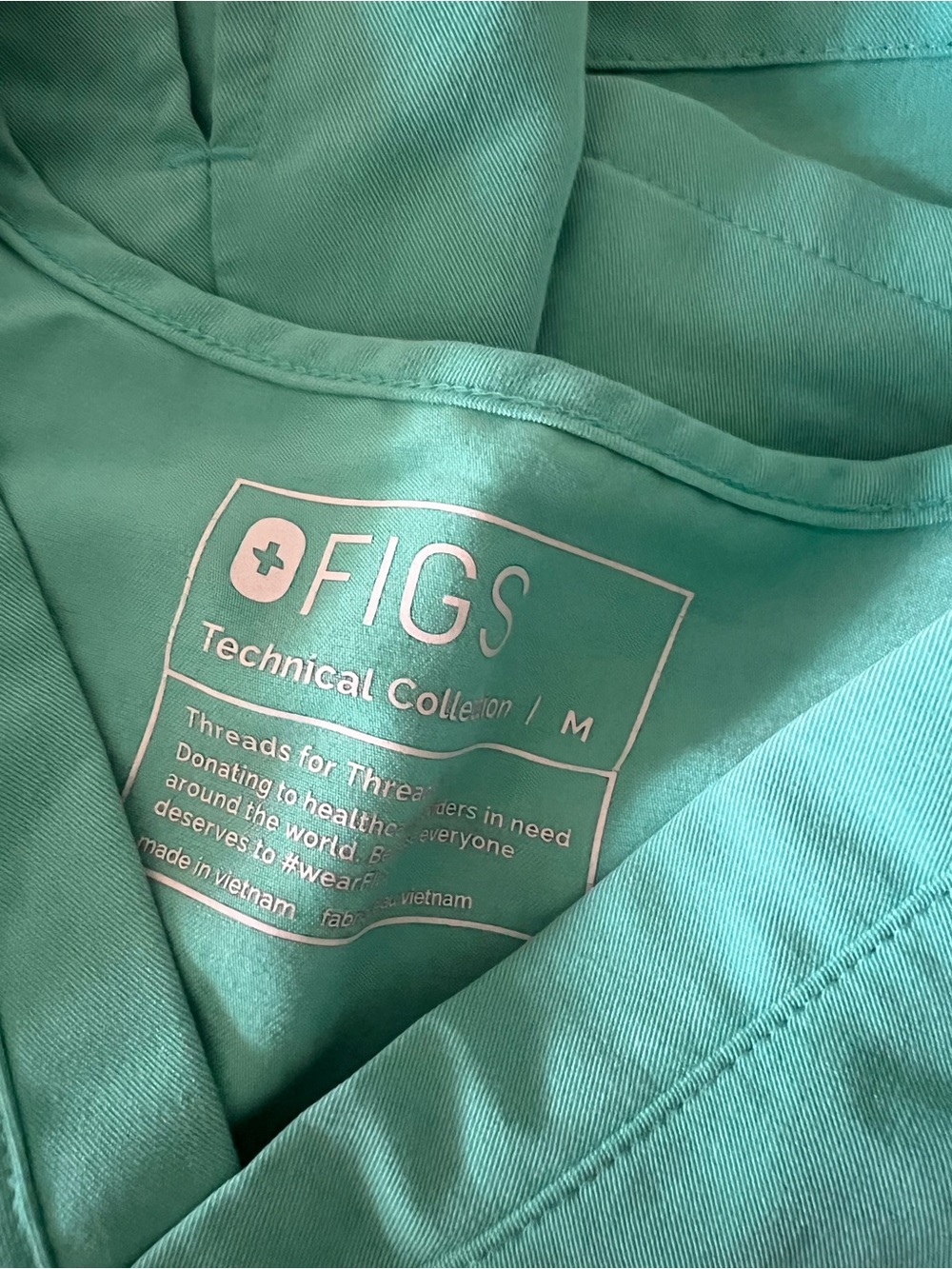 FIGS Medical Scrub Set - Top & Pants - Picture 3 of 3